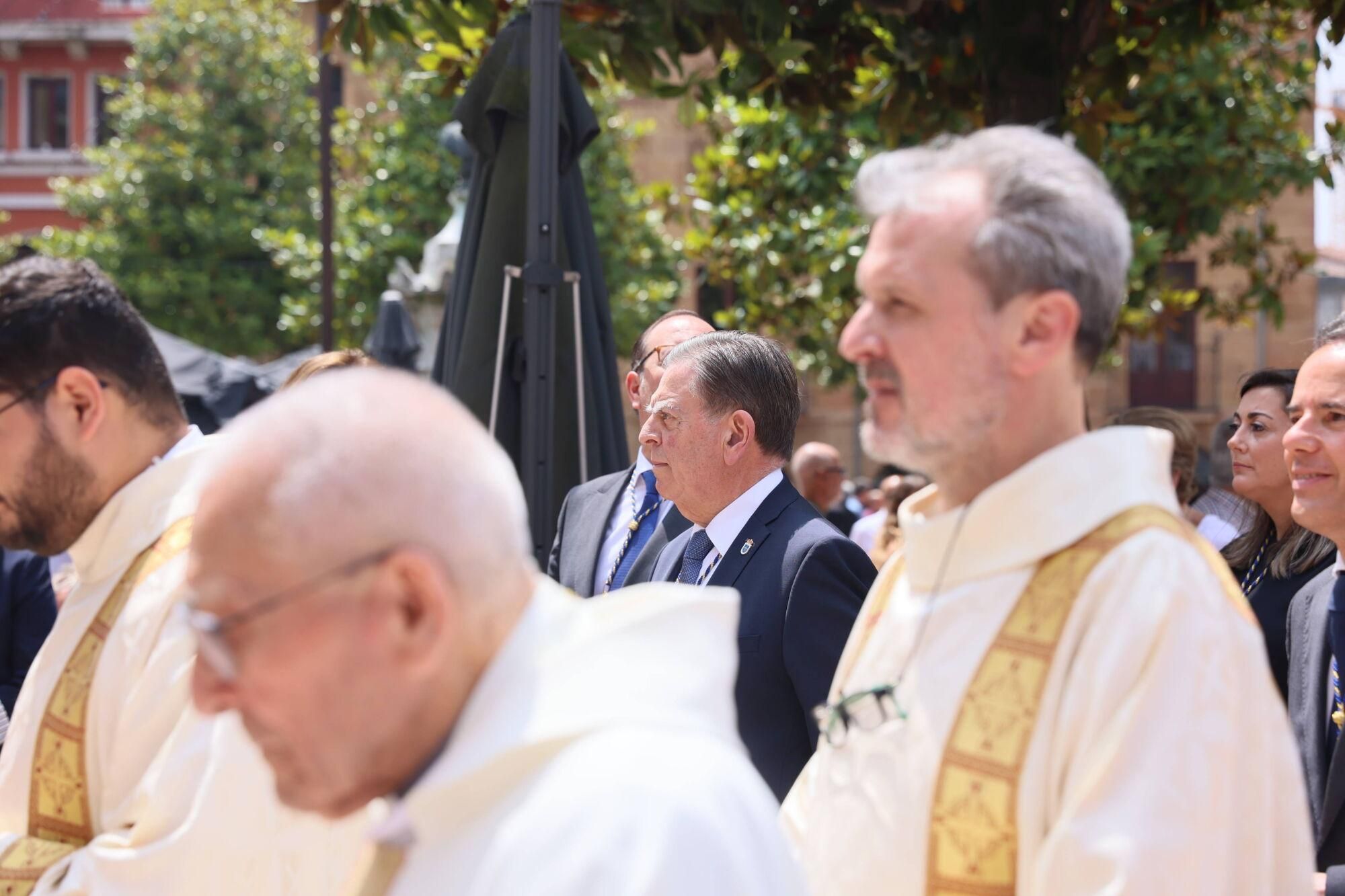 Así fue la misa del Corpus Christi en la catedral de Oviedo.