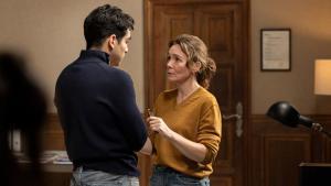Omar Ayuso y Nagore Aranburu, en la serie de Movistar Plus Veredicto