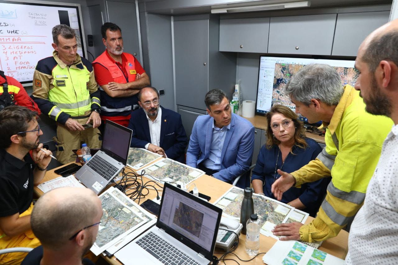 La visita de Pedro Sánchez  y Javier Lambán en el operativo de Ateca en imágenes