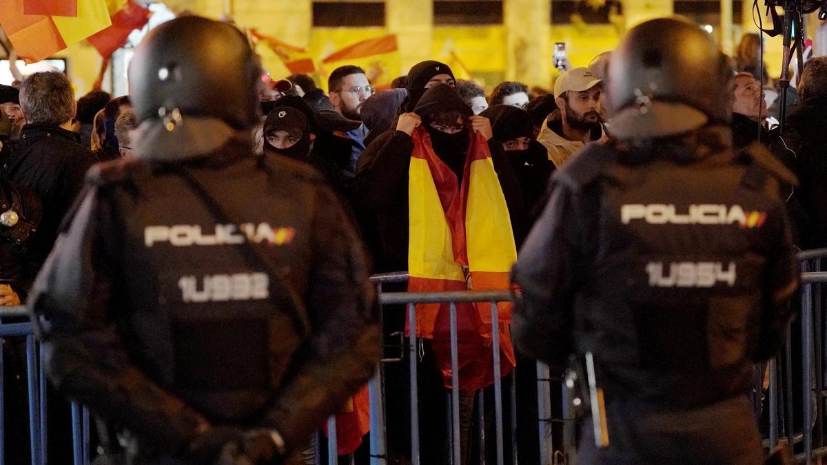 El PP demana a Vox que no ajudi Sánchez: «Si les protestes són violentes, no es parla de l’amnistia»