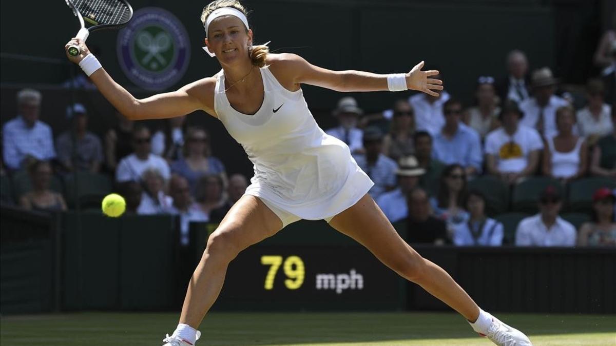 Victoria Azarenka, durante su partido de tercera ronda en Wimbledon ante Heather Watson