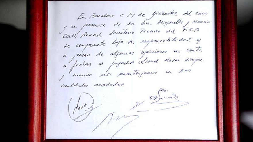 El tovalló de paper amb el primer contracte de Messi pel Barça es ven per 890.000 euros