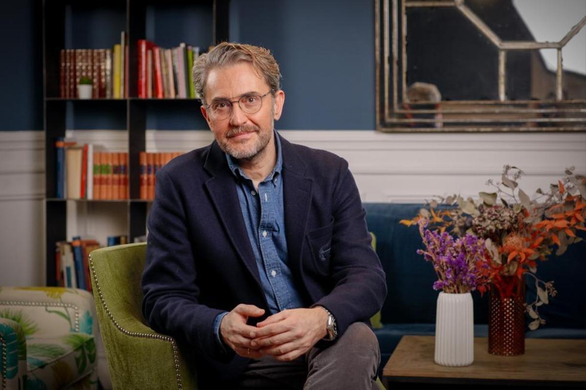 Máximo Huerta publica "Mamá está dormida".