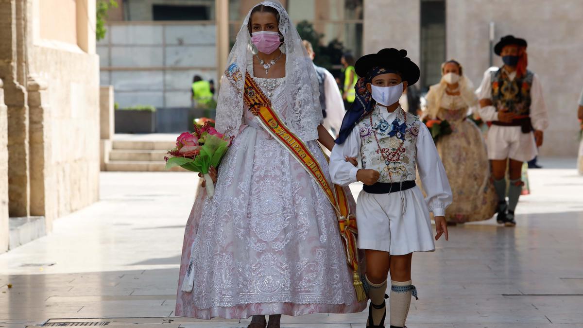 Búscate en el segundo día de Ofrenda por las calles del Mar y Avellanas (entre las 11.00 y 12.00 horas)