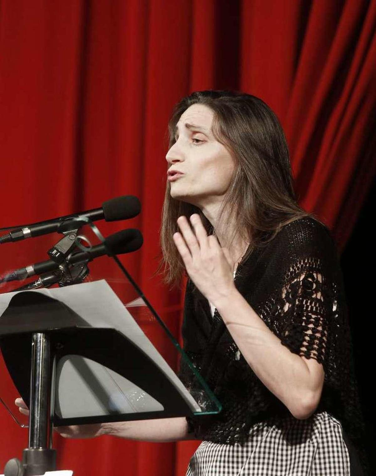 Verónica Gutiérrez, durante el pregón de ayer en Candás.