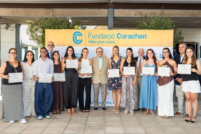 Fundación Corachan amplía su programa de becas y reconoce a 10 estudiantes de Enfermería
