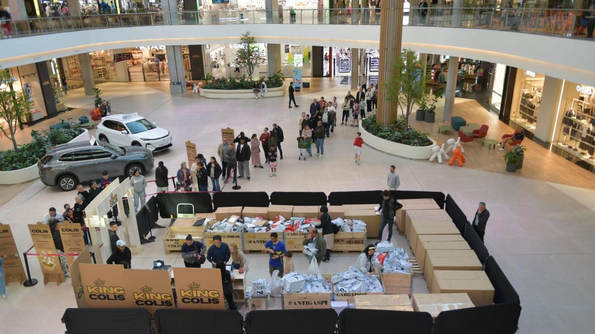 La plataforma de venta de pedidos extraviados King Colis abre su "pop-up" en Marineda City