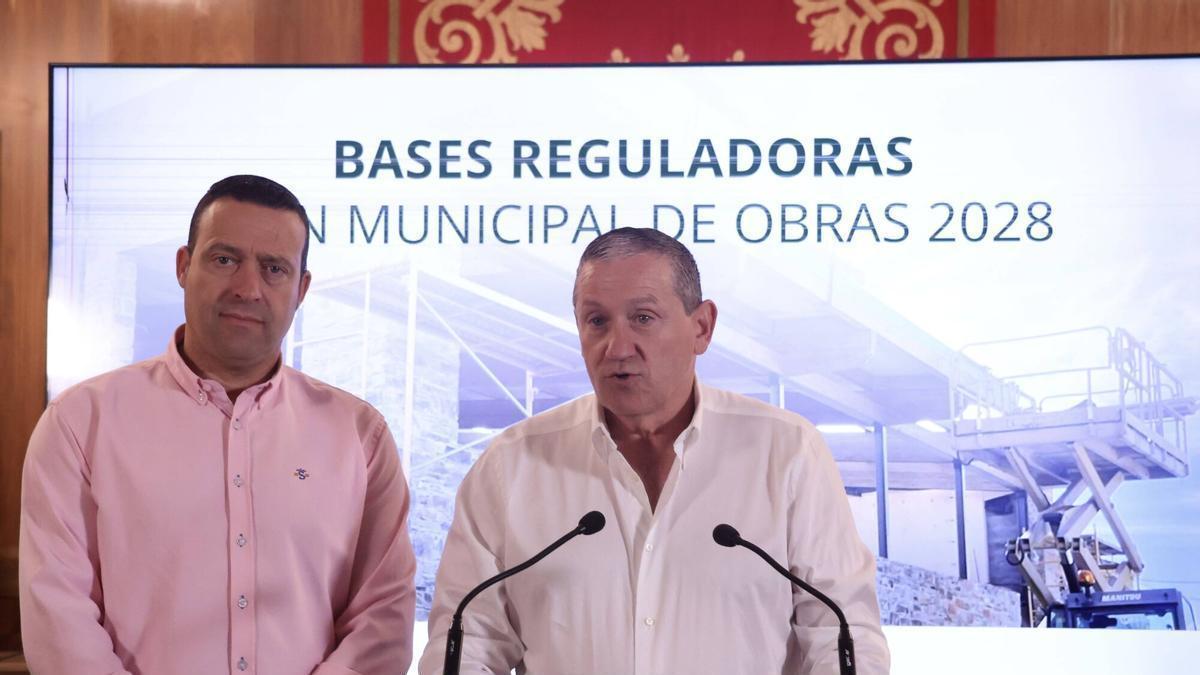 El presidente de la Diputación de Zamora durante su intervención.