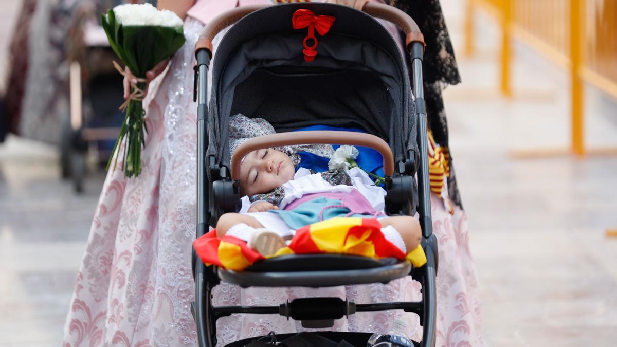 Búscate en el segundo día de Ofrenda por la calle Caballeros (entre las 17.00 y las 18.00 horas)