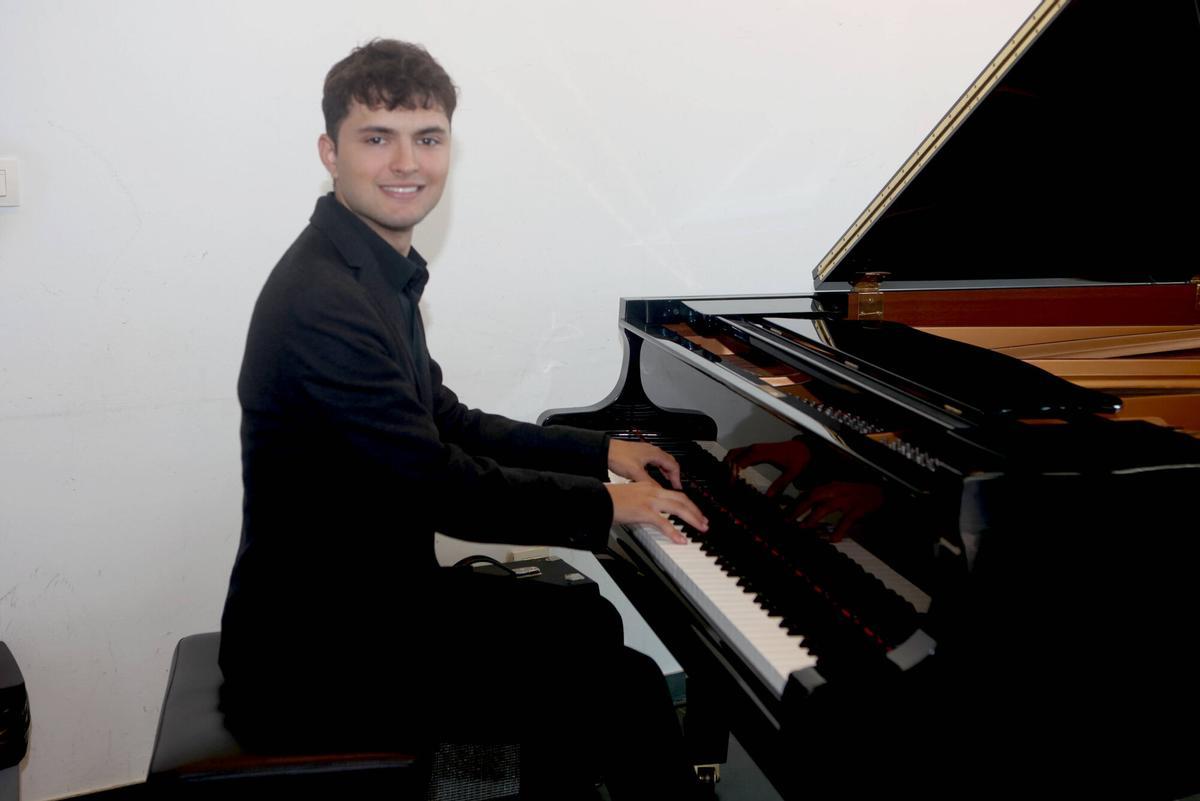 Teo Montero, ganador del Premio Portus Apostoli de Composición