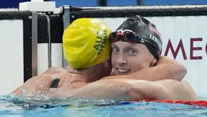 Ledecky s’humanitza davant la tirania de Titmus
