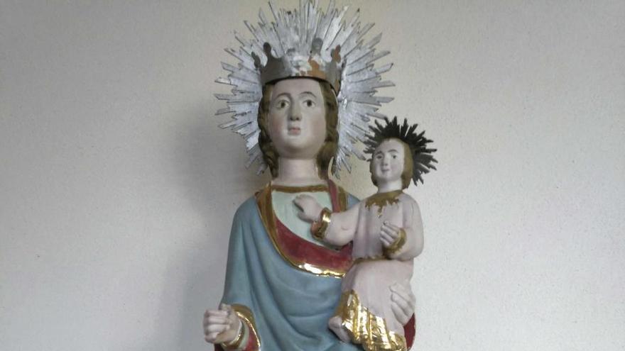 Escultura de la Marededéu del Roser hallada en Alaró.