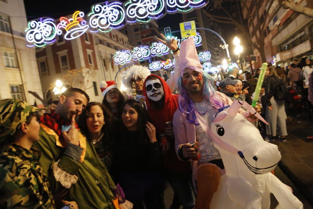 La Rambla de Alicante se llena de disfraces por el Carnaval 2019