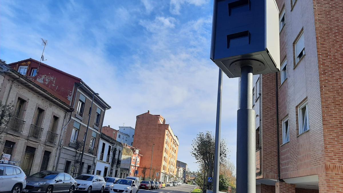 El radar de la Pola, en la calle Celleruelo