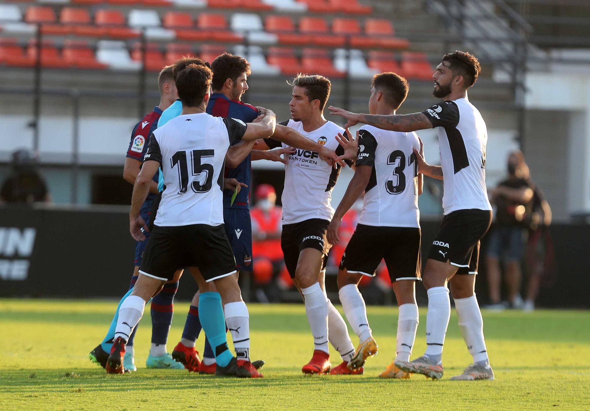 Intensidad y carácter durante el Valencia - Levante