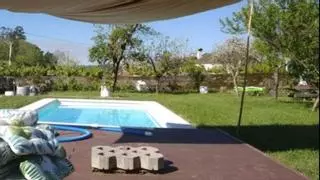 Particulares y comunidades de vecinos de Vigo ya alquilan sus jardines para fiestas este verano