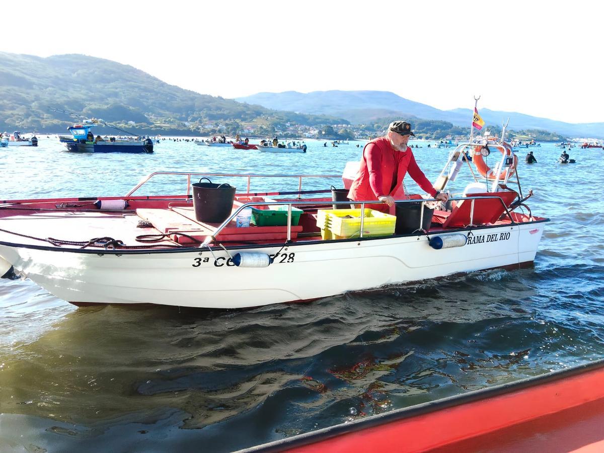 Rañeiros en Noia, ayer.