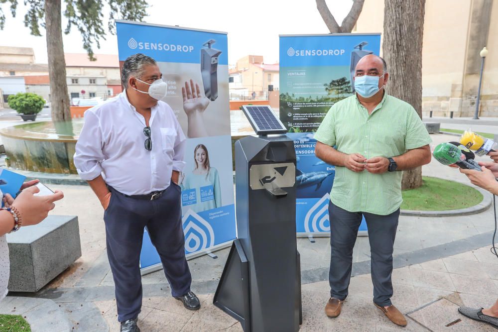 Orihuela instala dispositivos de gel en sus calles