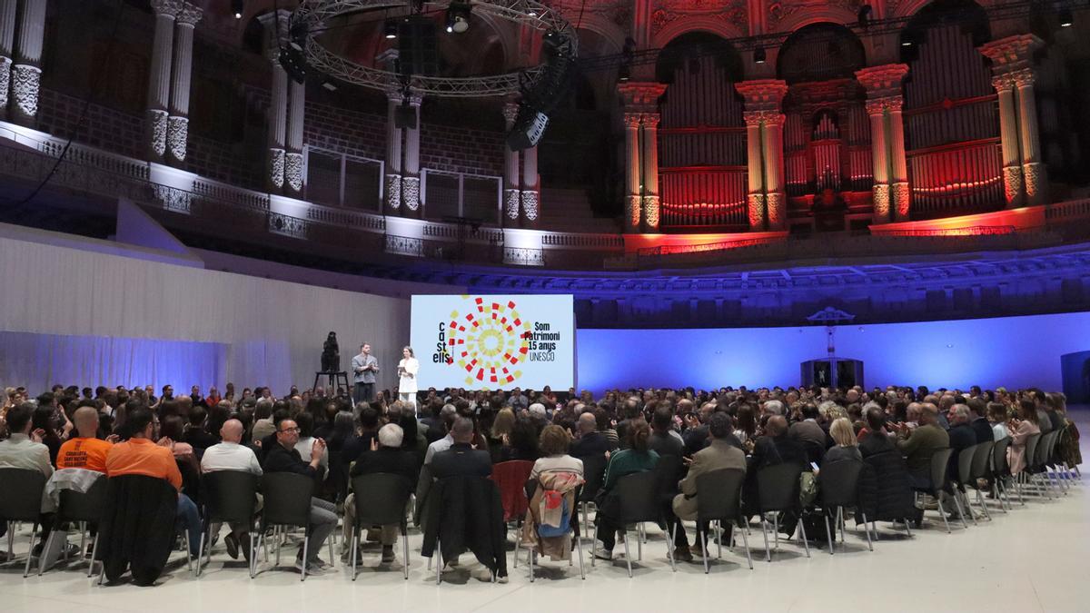 Los castells convierten al MNAC en una Fiesta Mayor por los 15 años del reconocimiento como Patrimonio de la Unesco