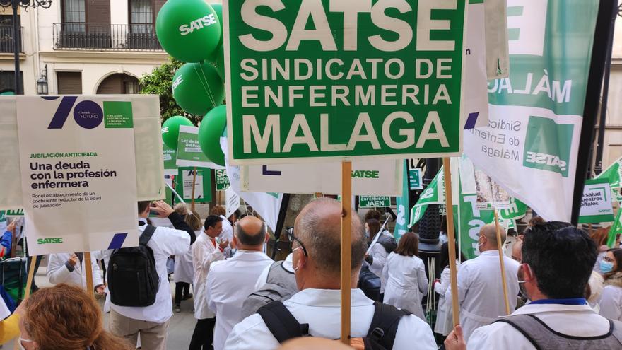 SATSE se concentra frente a la sede del SAS por la mejora de la sanidad pública