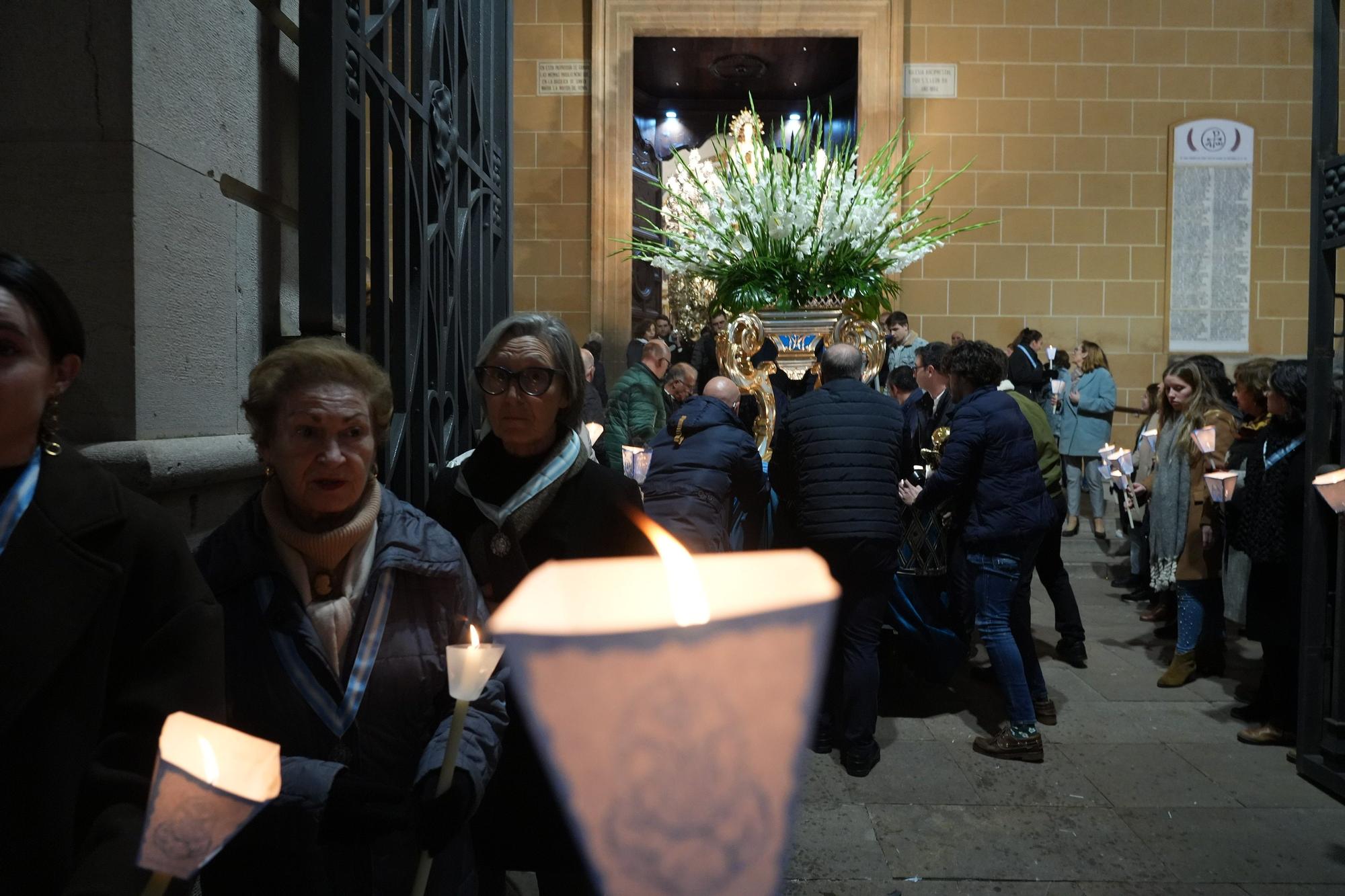 La procesión del 'farolet' cierra las fiestas de las purisimeras en Vila-real