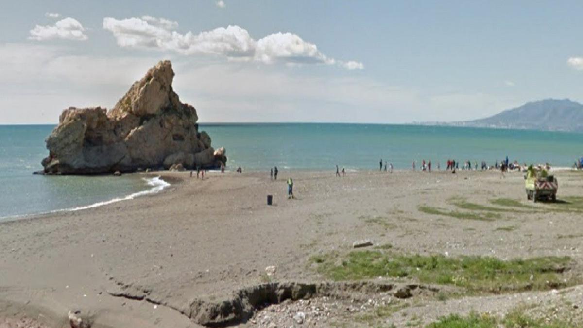 Playa Peñón del Cuervo en Málaga