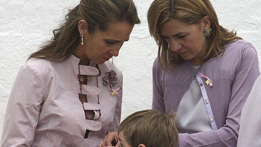 Las infantas, en Lanzarote con motivo del bautizo de la cuarta hija de Alexia de Grecia.