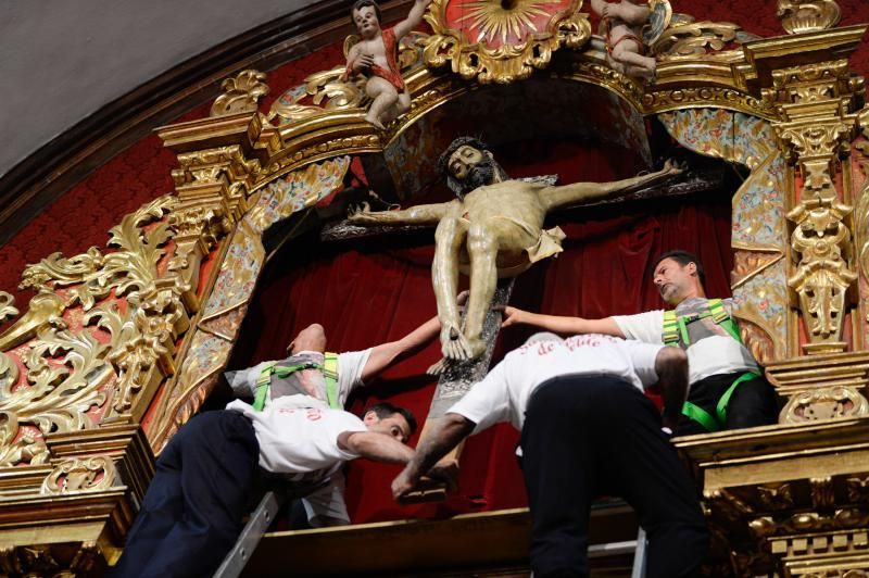 Bajada del Cristo en San Juan