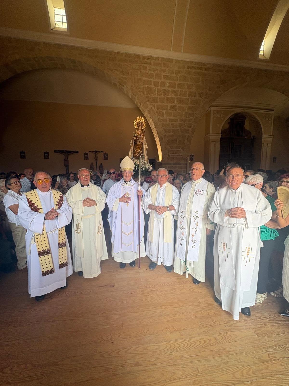 GALERÍA | Villamayor de Campos venera a la Virgen del Socastro