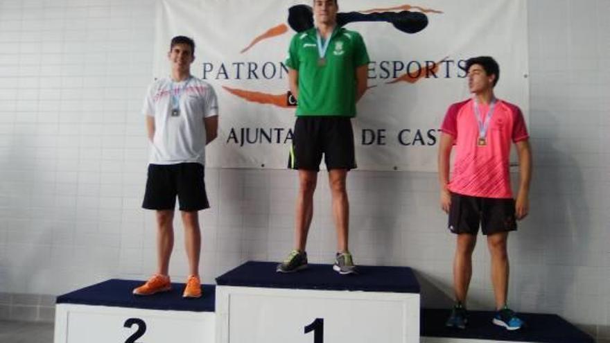 Carlos Rivera, campeón autonómico de natación