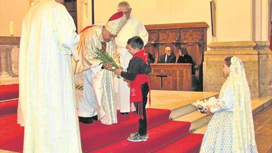 El obispo de Tortosa preside la misa en honor al patrón de los animales