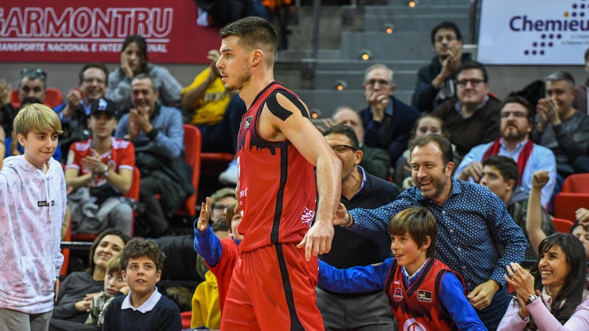 Jonathan Barreiro, durante un partido con el Casademont en el Príncipe Felipe.