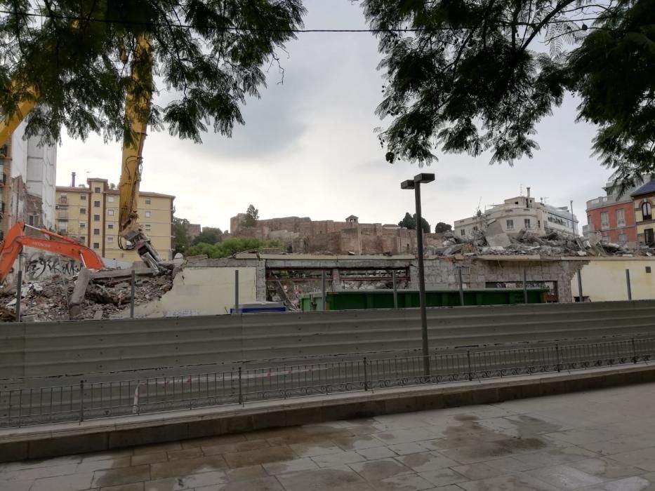 Así queda la plaza de la Merced sin el edificio del Astoria.