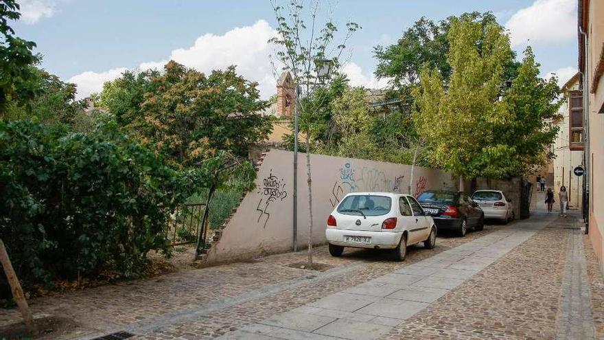 El Ayuntamiento exige a los dueños de solares abandonados que los limpien y desraticen