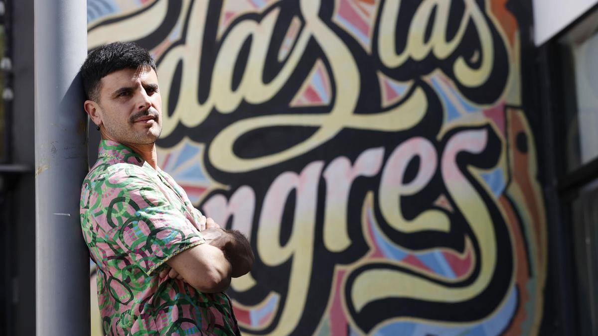 El cantante Rodrigo Cuevas