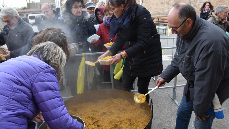 La festa de Sant Sebastià d&#039;Olvan recupera el dinar a la plaça