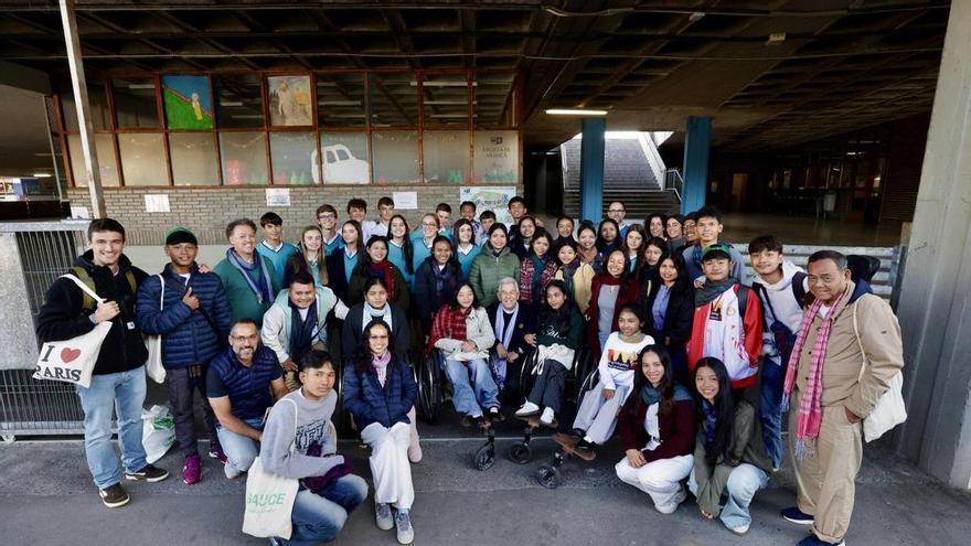 Kike Figaredo, a los alumnos del San Ignacio: «Tened un corazón grande y visión de larga distancia»