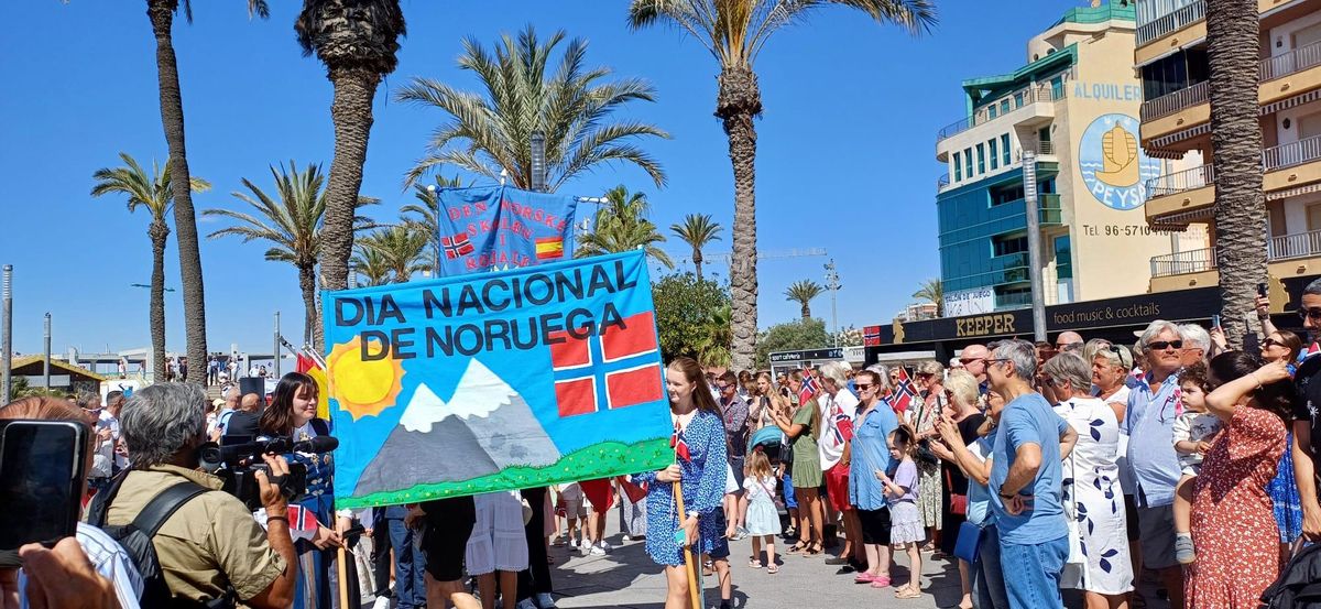 Un momento del desfile del día de Noruega