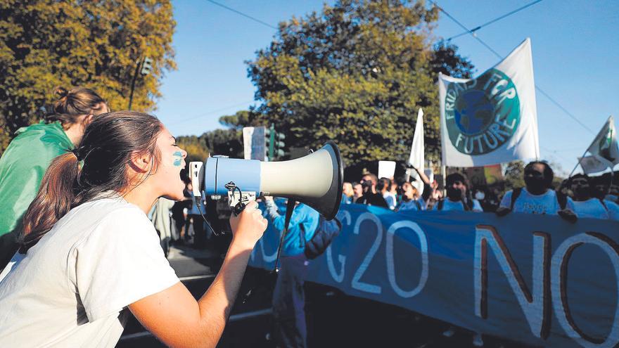 «Faltan jóvenes en política, deberíamos tener más peso»