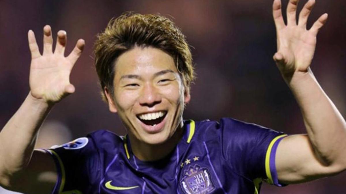Takuma Asano dará el salto al fútbol inglés de la mano del Arsenal