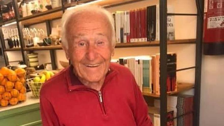 Mor el conegut llibreter de Cadaqués Heribert Gispert als 97 anys