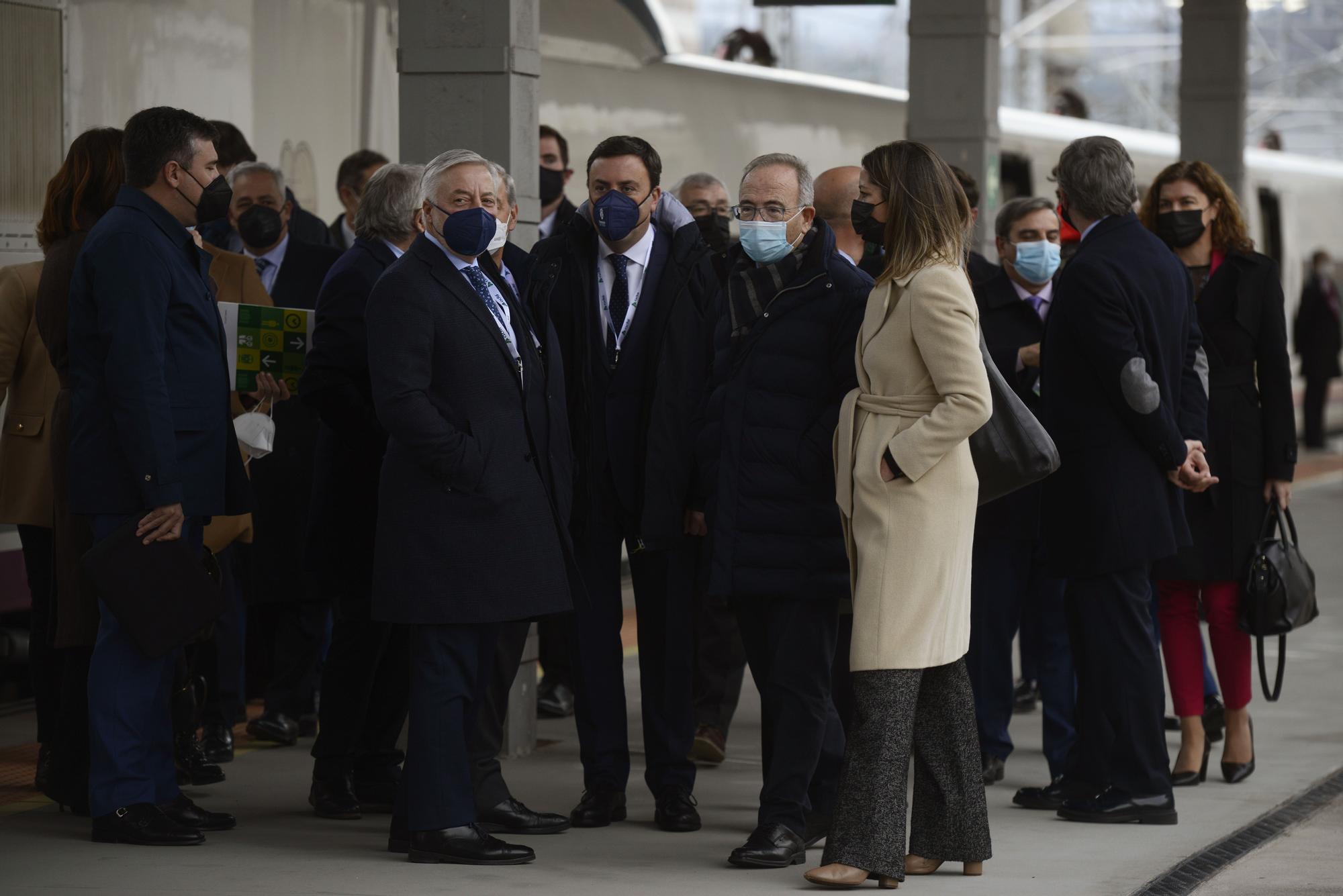 Inauguración de la línea de AVE que conecta Madrid con Galicia.