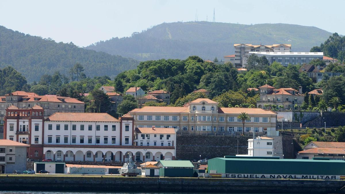 Una vista de la Escuela Naval Militar en Marín