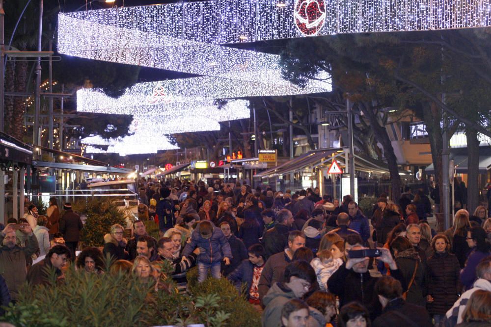 Encesa de llums de Nadal a Platja d'Aro amb els Pastorets Rock