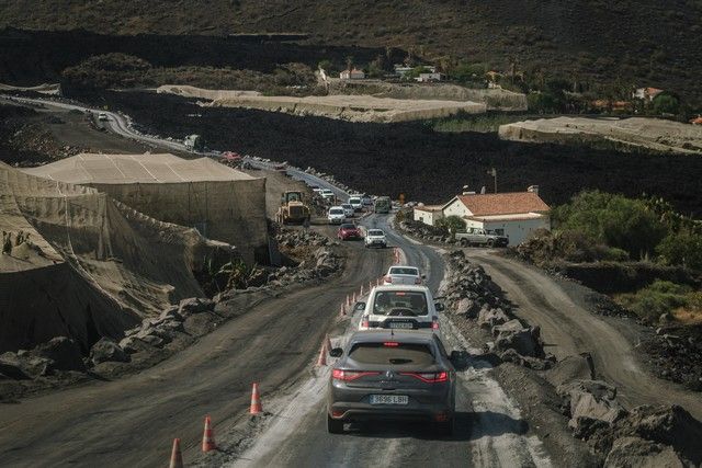 Carreteras por las coladas de lava de La Palma