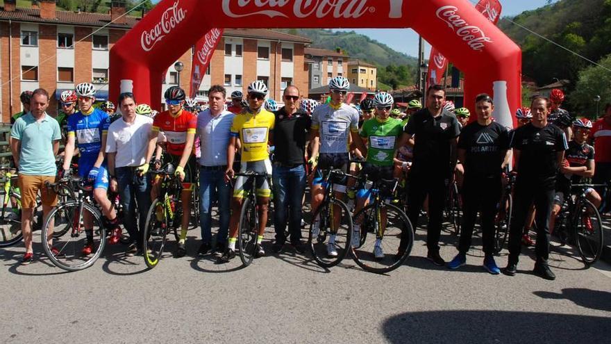 Por la izquierda, Scarponi, Contador, Froome y Valverde, en la ascensión a los lagos de Covadonga en la pasada Vuelta a España.