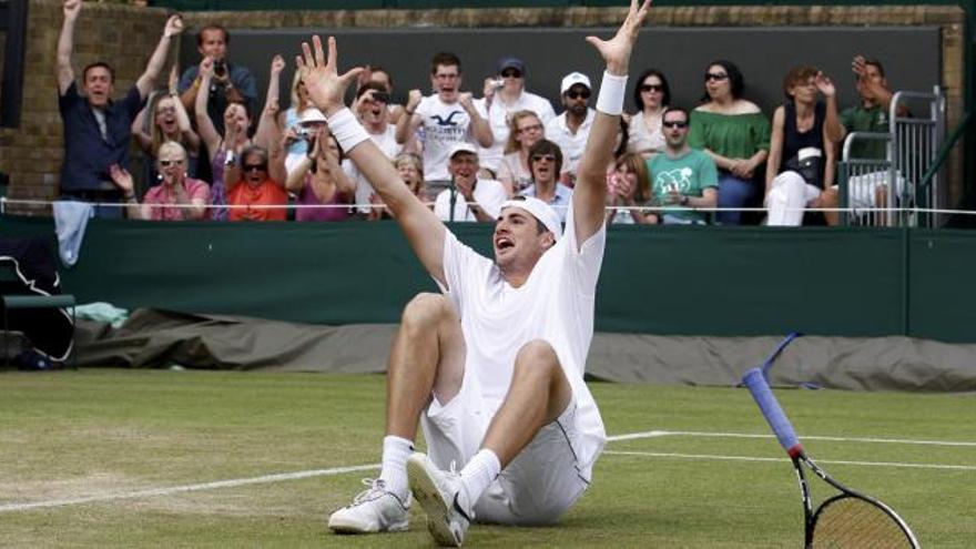 Isner celebra su histórico triunfo