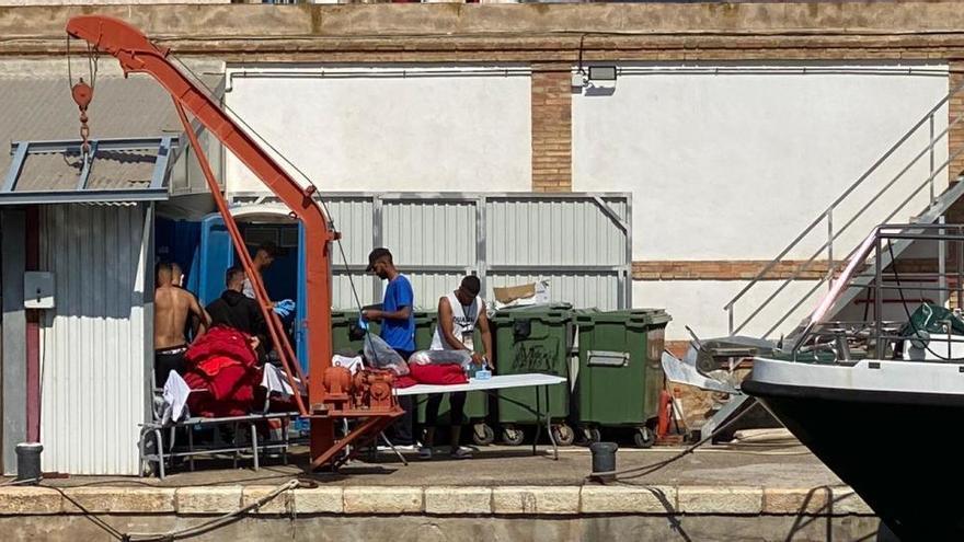 Salud realizará una prueba PCR a todos los llegados en patera