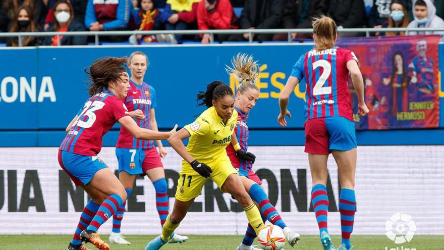 El impresionante golazo de Salma Paralluelo al Barcelona que da la vuelta al mundo