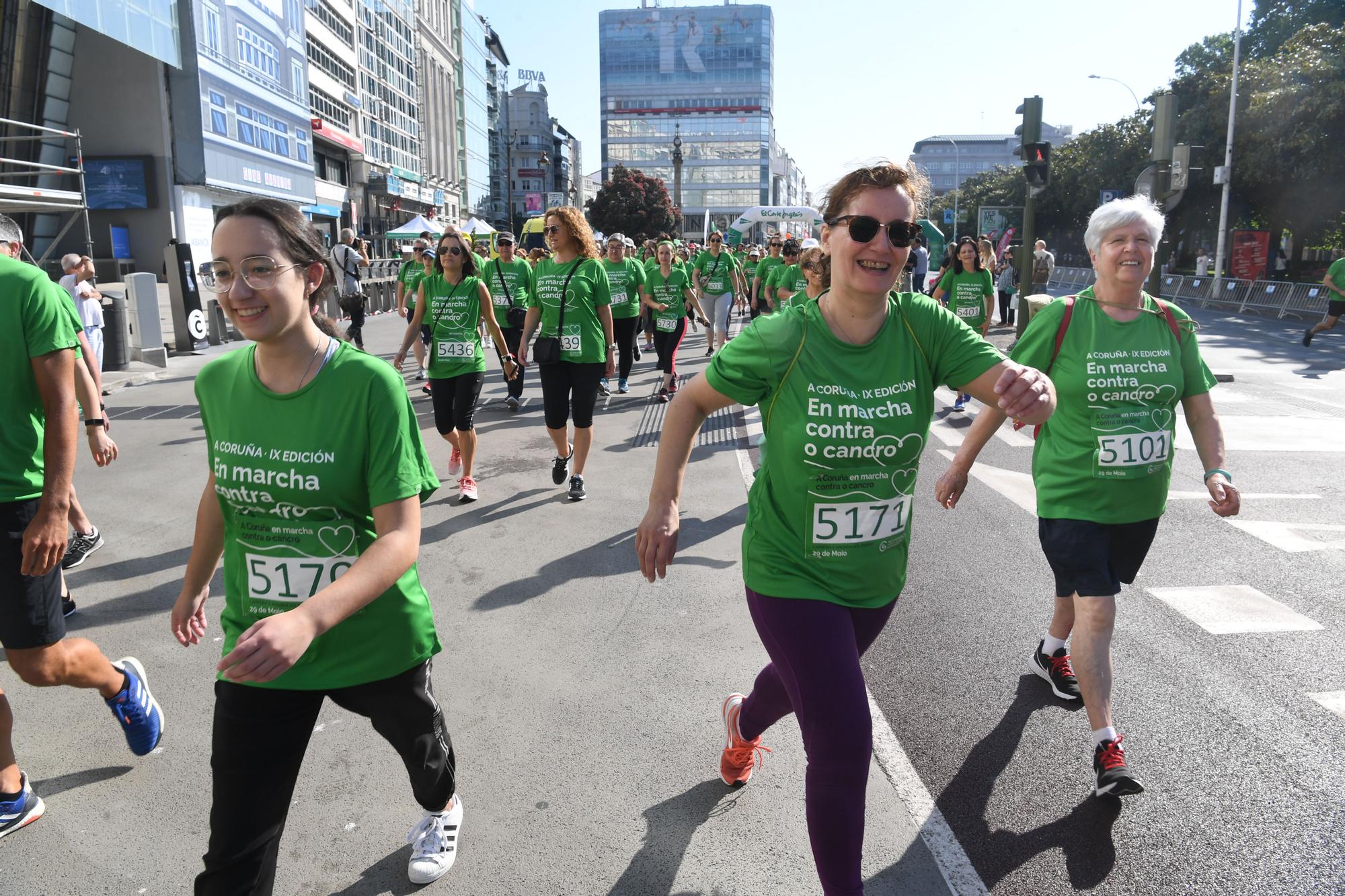 La Carrera contra el Cáncer tiñe de verde la ciudad